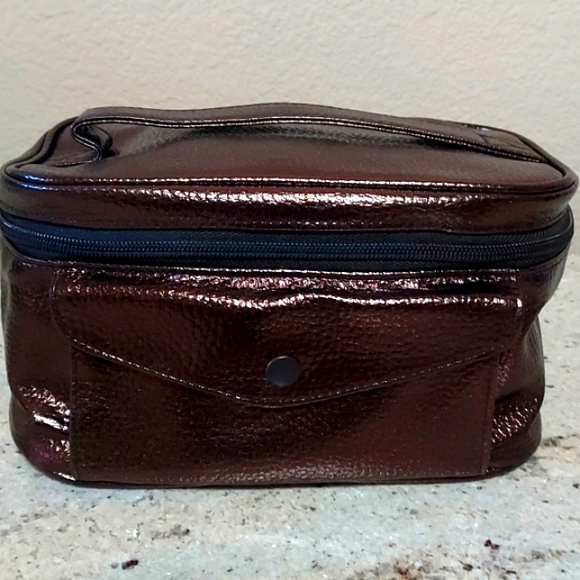 NEW-🤎 Bare Escentuals Makeup/Cosmetics Bag.  Color-Bronze Matalic - Picture 1 of 11